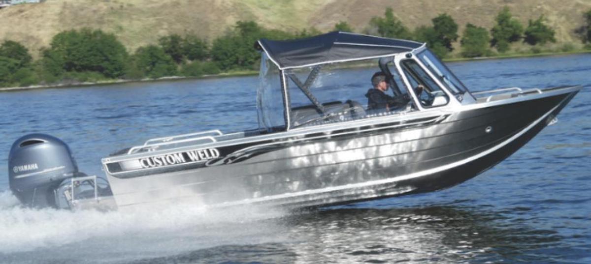 Used CWB 18'-26' Bush Outboard