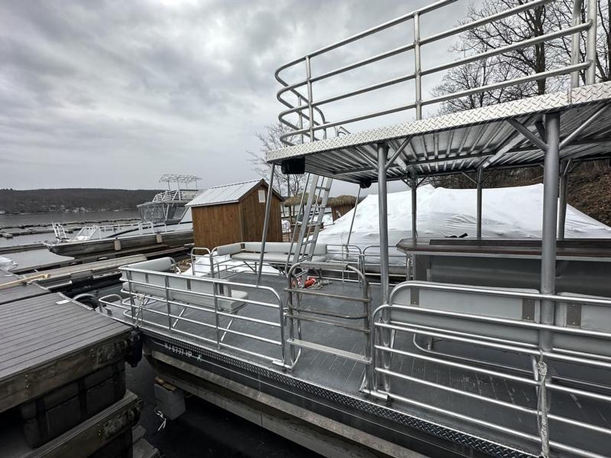 Used 2020 SolidCraft Tritoon 10x30 Double Decker