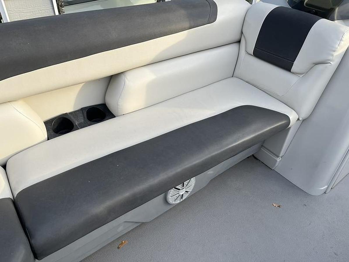 Used 2021 SunChaser Geneva 24 Cruise