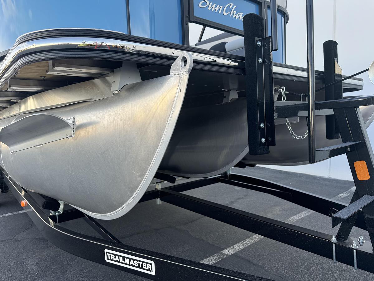 2026 SunChaser Commercial Series Geneva Sport 25