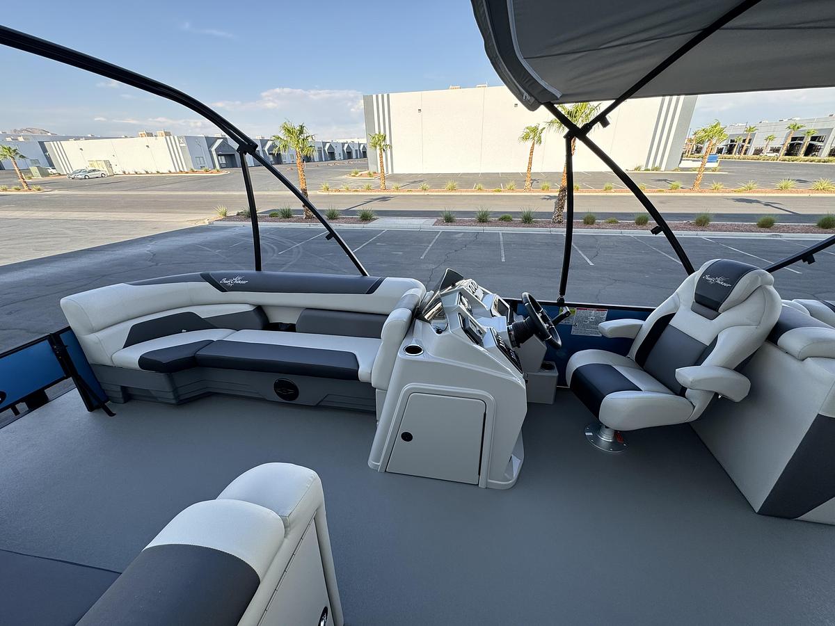 2026 SunChaser Commercial Series Geneva Sport 25