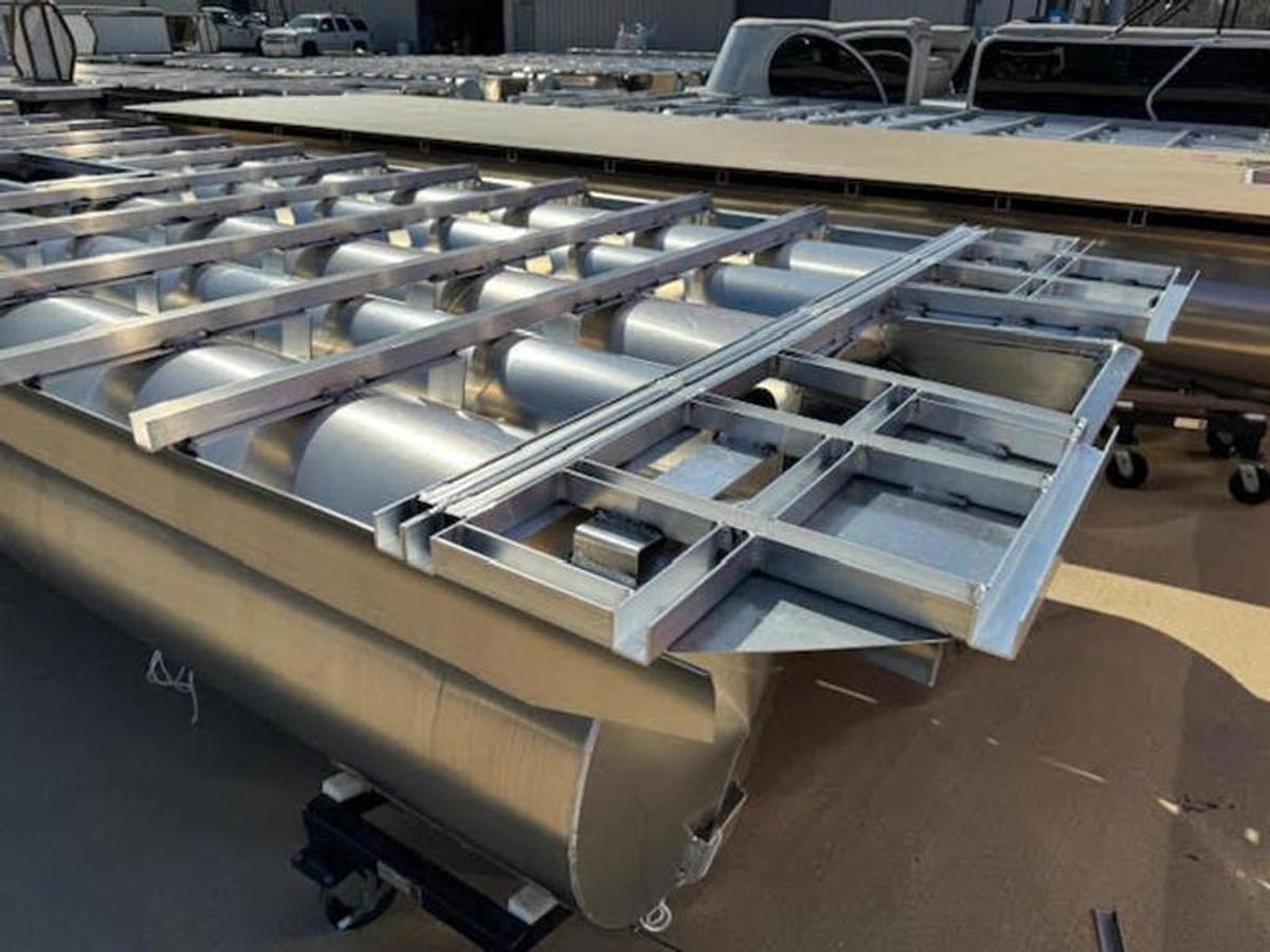 2025 ALOHA 230 CLUB SERIES - Commercial Spec'd