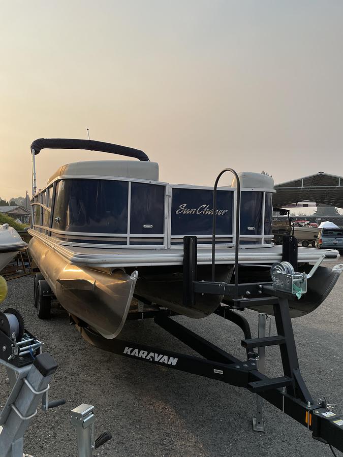 Used 2022 SunChaser Geneva 24 Cruise