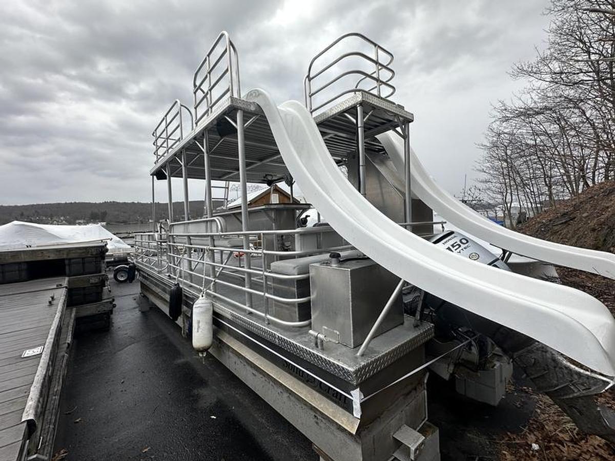 Used 2020 SolidCraft Tritoon 10x30 Double Decker