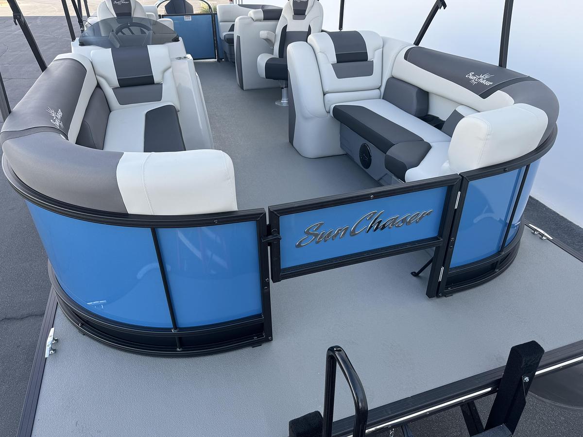 2026 SunChaser Commercial Series Geneva Sport 25