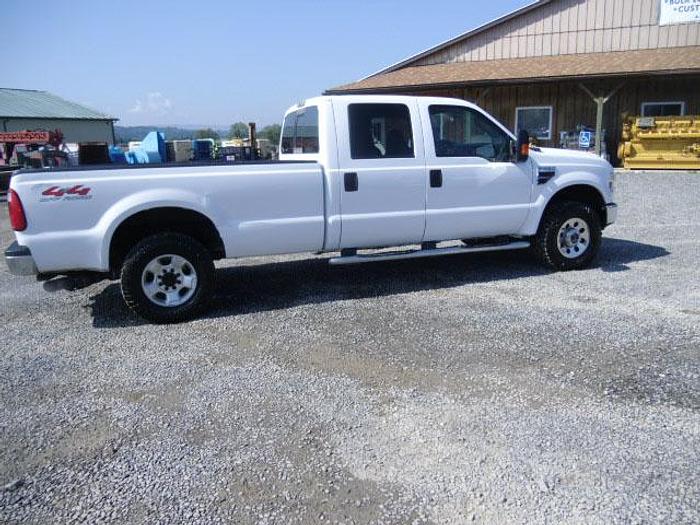 Used 2008 Ford F-250 XLT Super Duty Crew Cab Truck