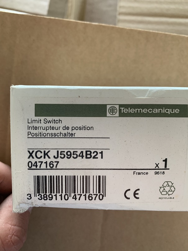 Used Telemecanique limit switch xck-j5954b21