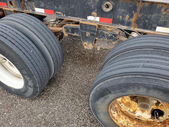 Used 40' Marquez Container / Chassis Trailer - 4 Axle