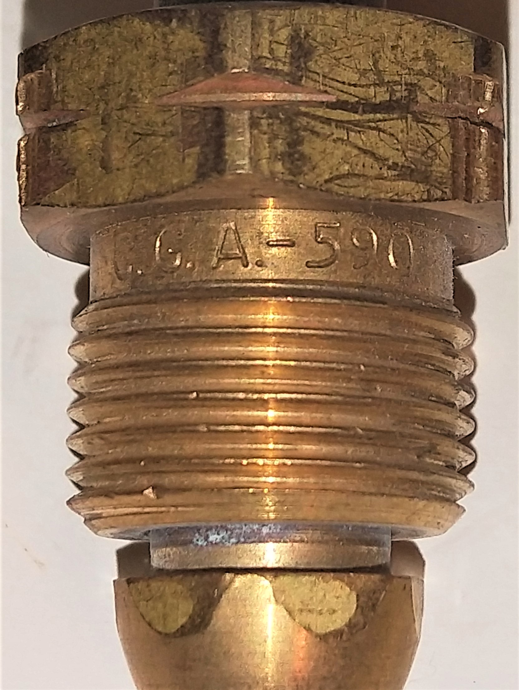Used Matheson 8H-590 (100S) Brass Gas Regulator - CGA 590