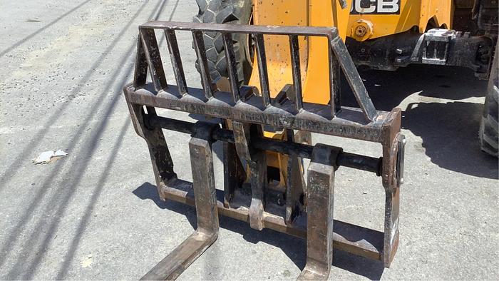 Used 2016 JCB 507-42 TELEHANDLER