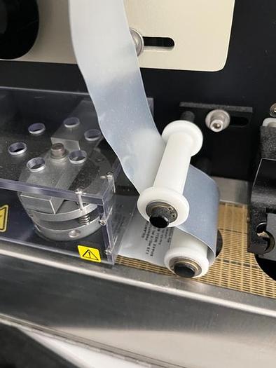 Used Used Table-Top Liquid Cup Filler