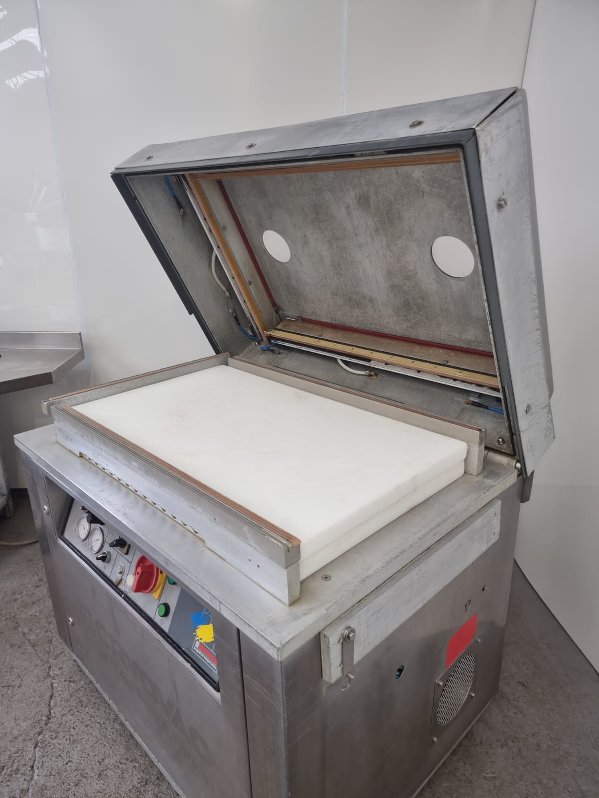 Used Cryovac vacuum packing machine 4 in total