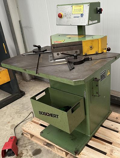 Used 1996 Boschert LB 12 K 4 230mm x 230mm x 4mm Corner Notcher