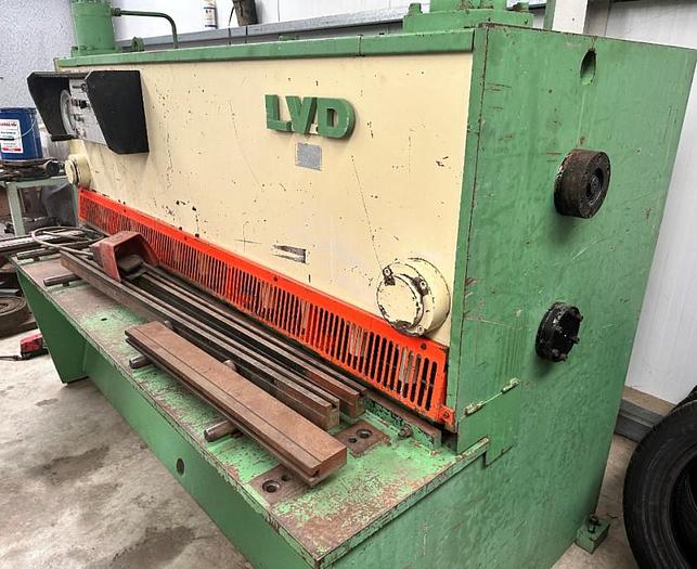 Used LVD 2050mm x 6.35mm Hydraulic Guillotine