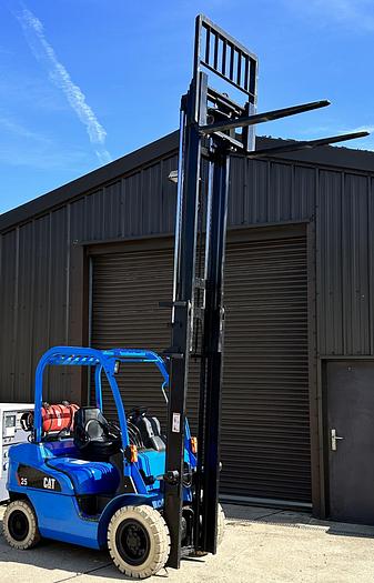 Used 2008 Caterpillar GP25N Gas Forklift Truck