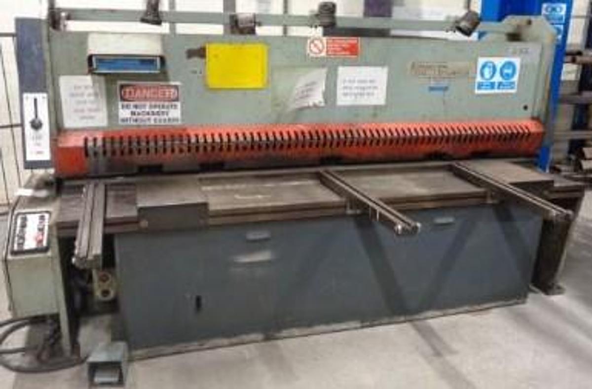 Used Edwards 6.5/2500mm Truecut Hydraulic Guillotine