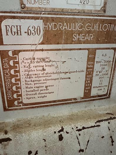 Used 1997 Simeron FGH-630 3m x 6mm Hydraulic Guillotine