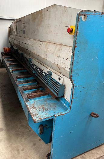 Used 1997 Simeron FGH-630 3m x 6mm Hydraulic Guillotine