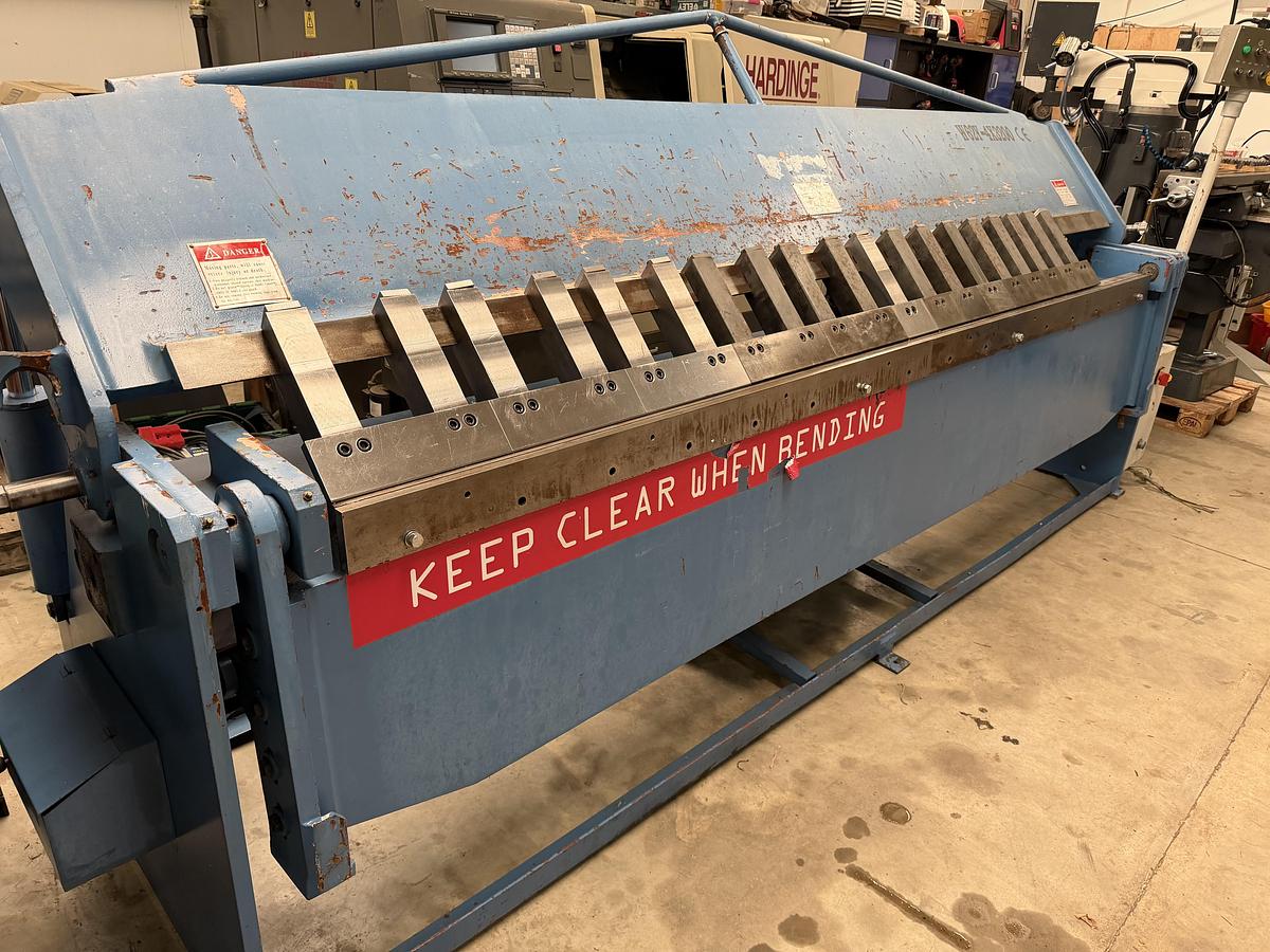 Used W62Y W62Y - 4mm x 3100mm Hydraulic Box & Pan Folder