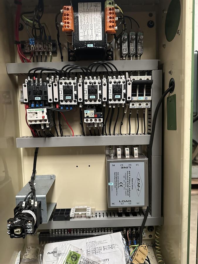 Used Europa Milltech 2000VS Turret Milling Machine