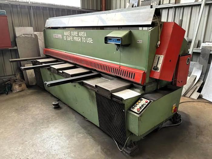 Used Edwards 6.5/3000 Truecut Hydraulic Guillotine