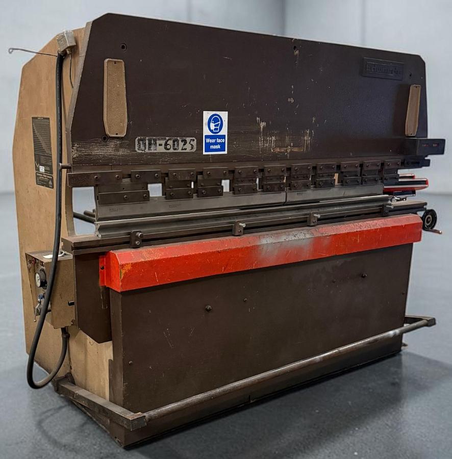 Used Edwards Adira QH-6025 60 Ton x 2500mm Hydraulic Upstroking Press Brake