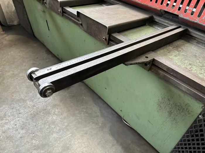 Used Edwards 6.5/3000 Truecut Hydraulic Guillotine