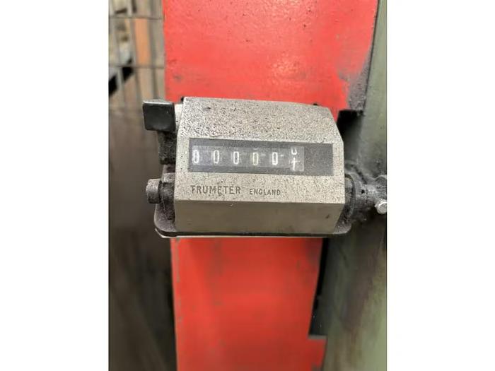 Used Edwards 6.5/3000 Truecut Hydraulic Guillotine