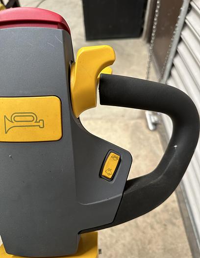 Used 2020 Master Mover Electric Tug SM100+