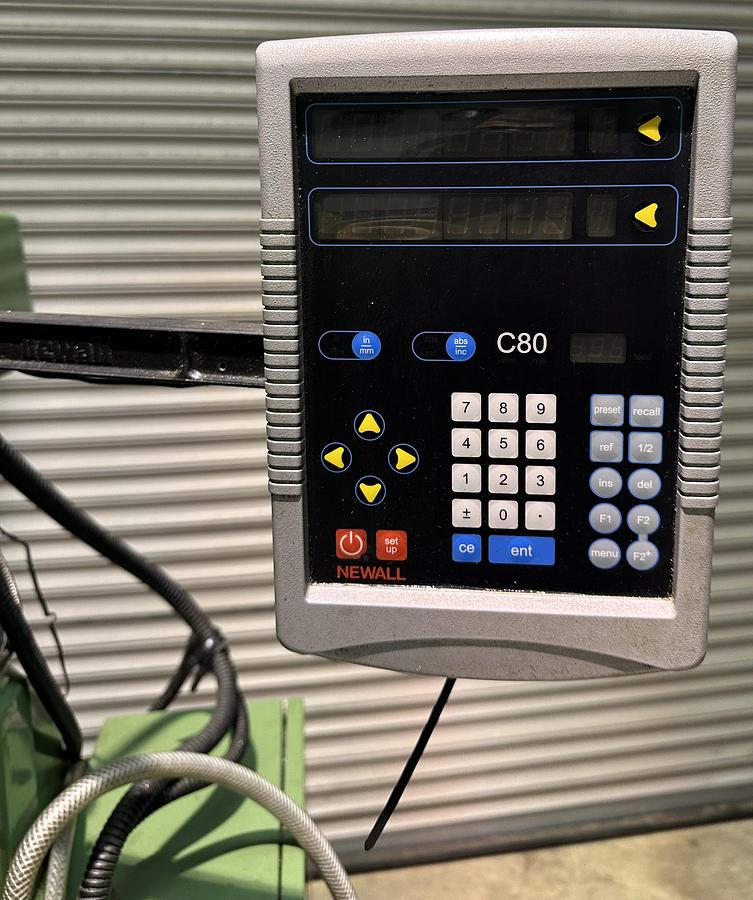 Used Europa Milltech 2000VS Turret Milling Machine