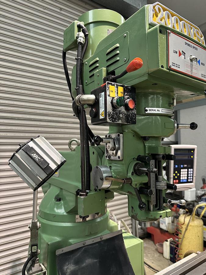 Used Europa Milltech 2000VS Turret Milling Machine