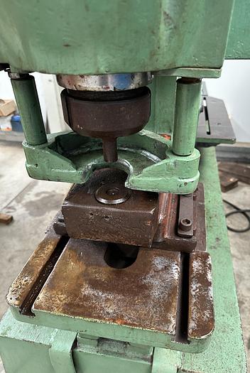 Used Kingsland 115XS Universal Steelworker