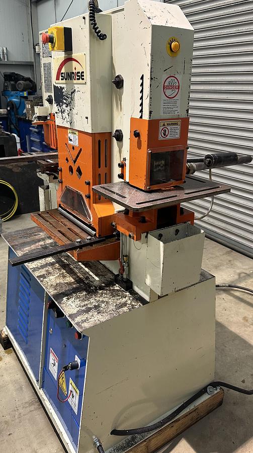 Used 2013 Sunrise 1W60K 60 Ton Hydraulic Steelworker