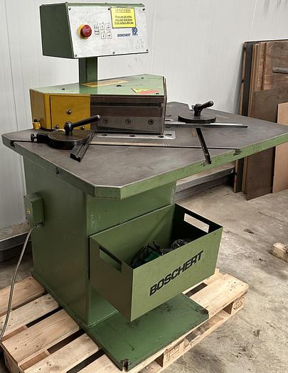Used 1996 Boschert LB 12 K 4 230mm x 230mm x 4mm Corner Notcher