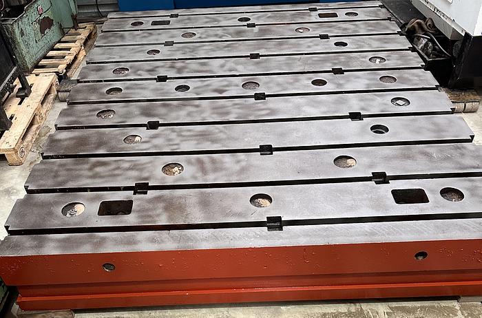 Used 10' X 8' Tee Slotted Bed Plate