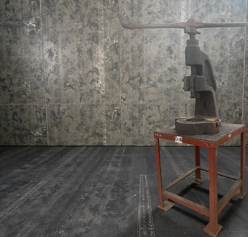 Used Norton No.6 Fly Press & Stand