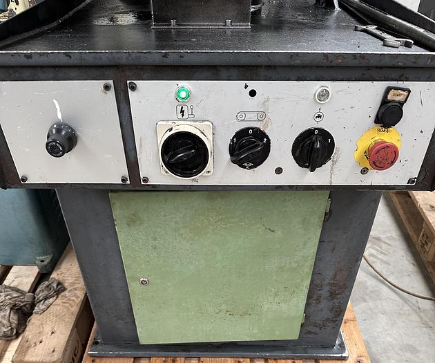 Used 1998 Horizontal Bandsaw