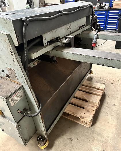 Used Edwards 1250 x 3.25mm DD Truecut Guillotine c/w Power Back Gauge