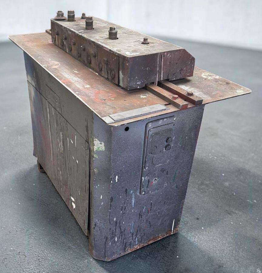 Used Oliver 16g Lock Former