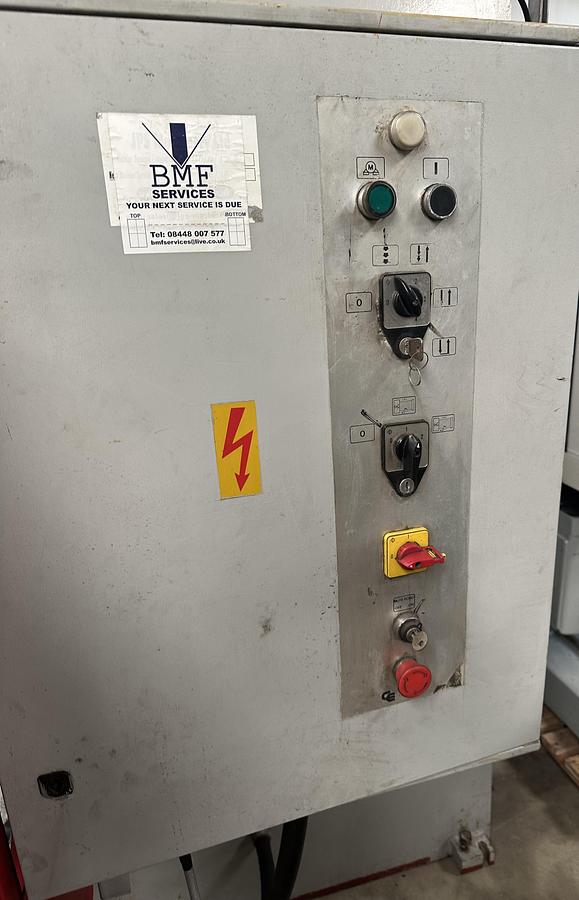 Used 1994 Edwards Pearson SE150/3100 Hydraulic Press Brake