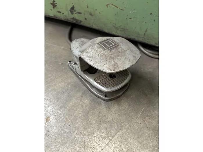 Used Edwards 6.5/3000 Truecut Hydraulic Guillotine