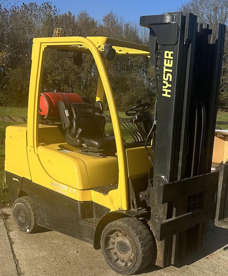 Used 2008 Hyster S4.00FT Gas Container Spec Forklift