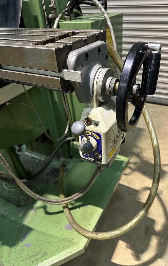 Used Europa Milltech 2000VS Turret Milling Machine