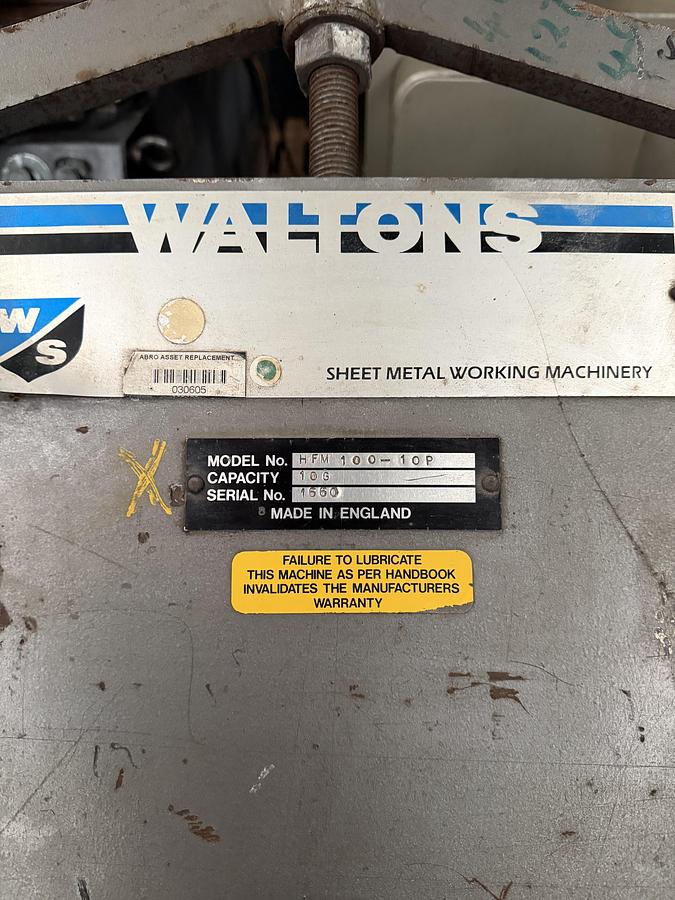 Used Waltons HFM 100-10P Hydraulic Straight Folder
