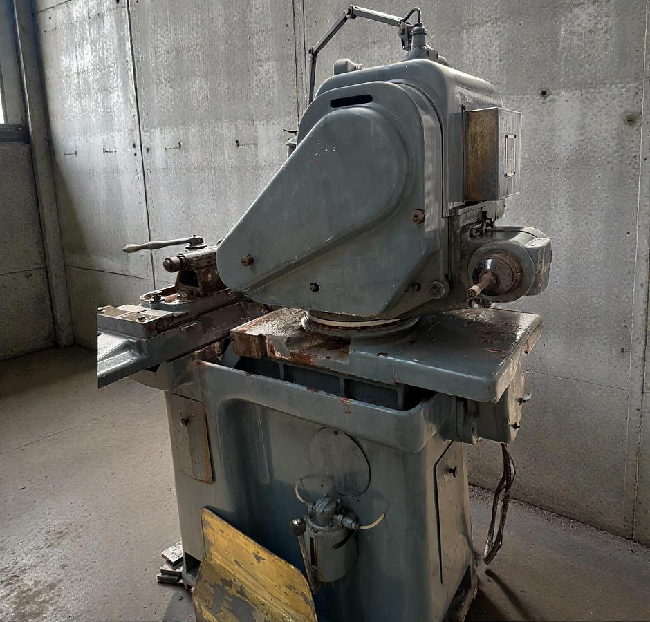 Used Jones & Shipman 1310 Cylindrical Grinder