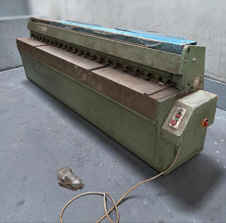 Used Edwards 3000 x 3.25mm DD Truecut Guillotine