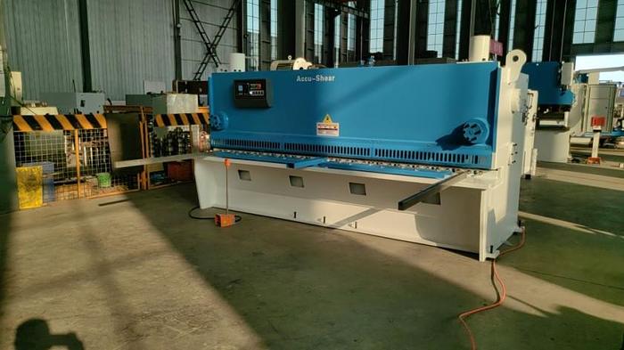Used NEW Accu-Shear Hydraulic Guillotine