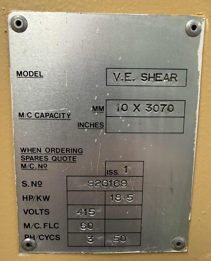 Used 1992 Edwards Pearson VE 10mm x 3070mm Hydraulic Guillotine