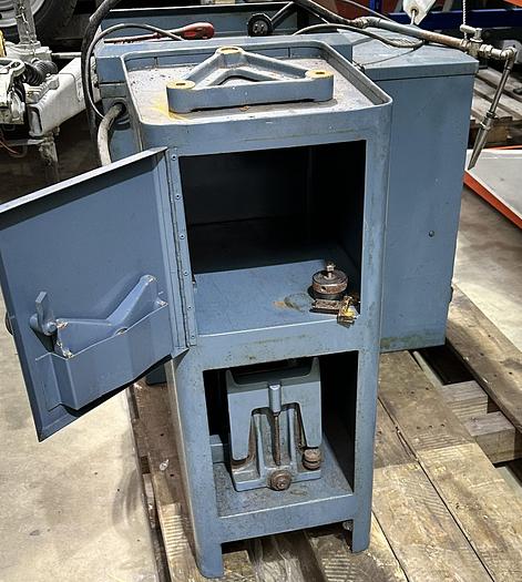 Used Jones & Shipman 1310 Universal Cylindrical Grinder