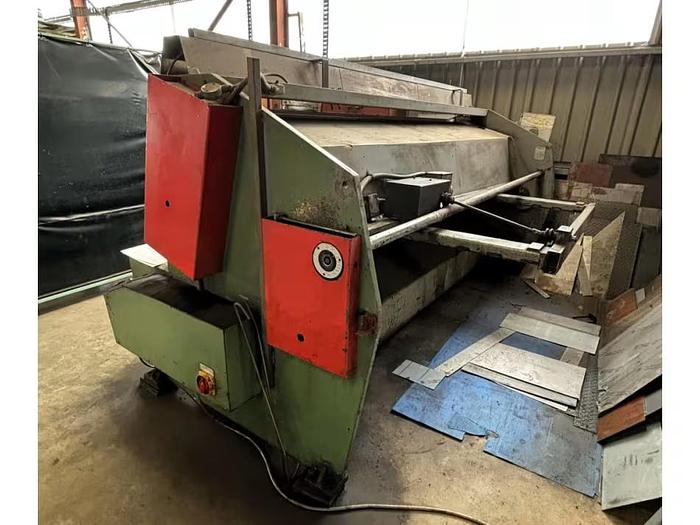 Used Edwards 6.5/3000 Truecut Hydraulic Guillotine
